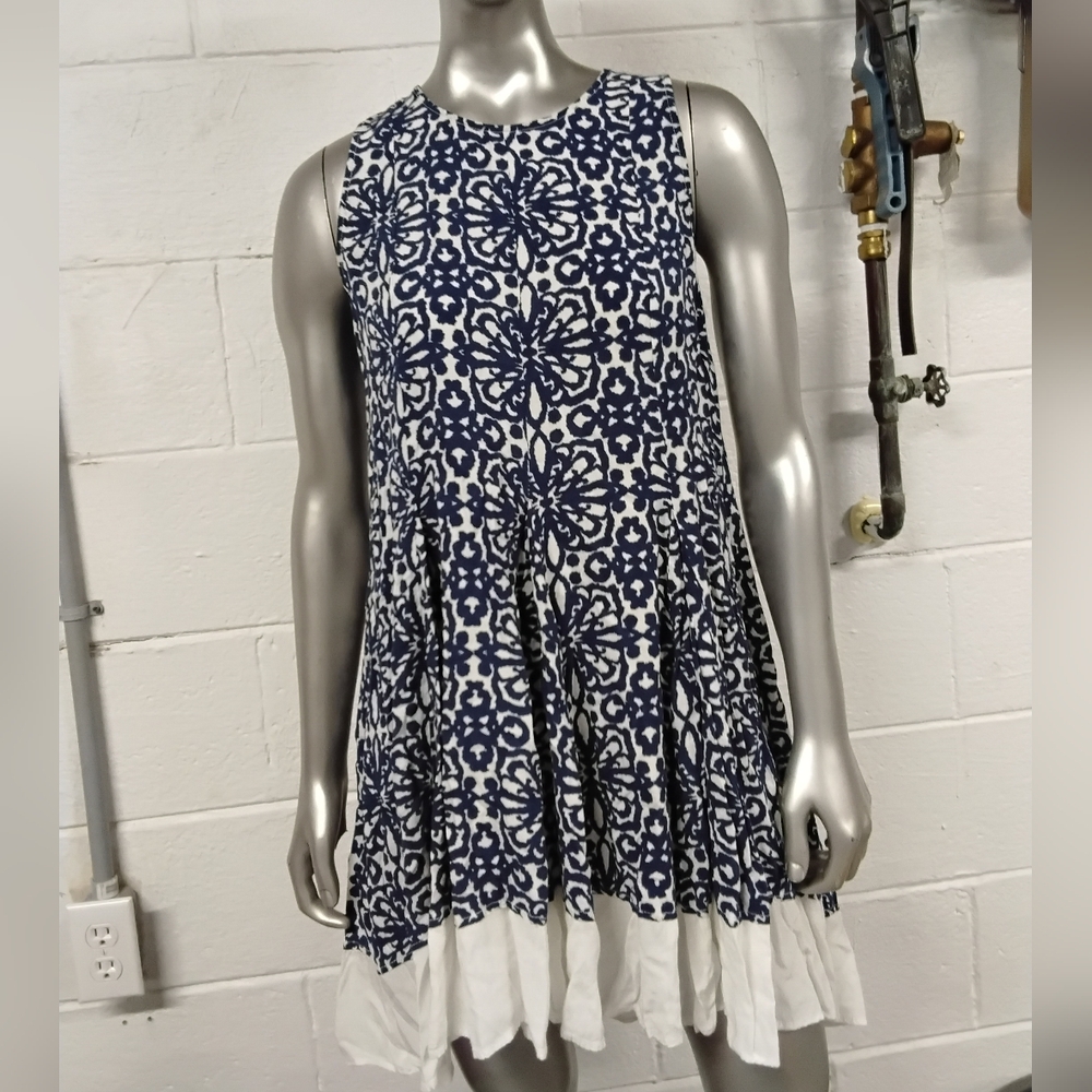 Blue analtd White Sleeveless Floral Dress